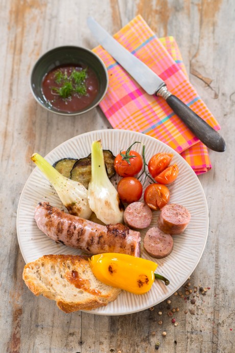 Barbacoa-de-salchichas-y-verduras Cocina Sana The Home Academy